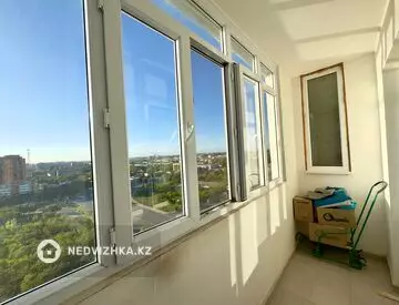 2-комнатная квартира, этаж 15 из 19, 62 м², миниатюра 2
