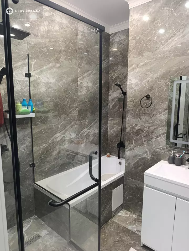 3-комнатная квартира, этаж 11 из 12, 101 м², фотография 4