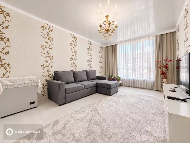 2-комнатная квартира, этаж 6 из 13, 69 м², На длительный срок
