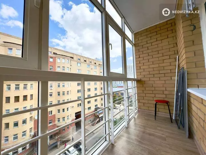 2-комнатная квартира, этаж 7 из 9, 63 м², фотография 5