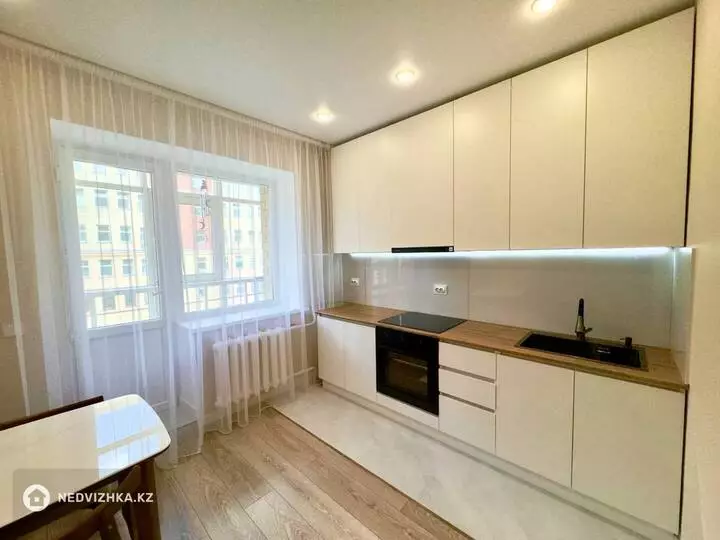 2-комнатная квартира, этаж 7 из 9, 63 м², фотография 4