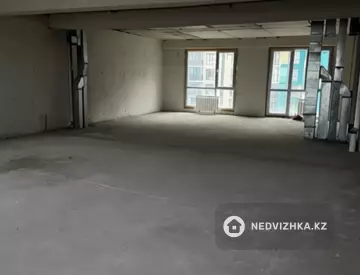 4-комнатная квартира, этаж 4 из 10, 100 м², миниатюра 6