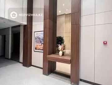 3-комнатная квартира, этаж 8 из 8, 63 м², миниатюра 6