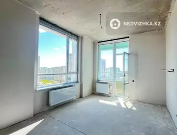 3-комнатная квартира, этаж 8 из 8, 63 м², миниатюра 4