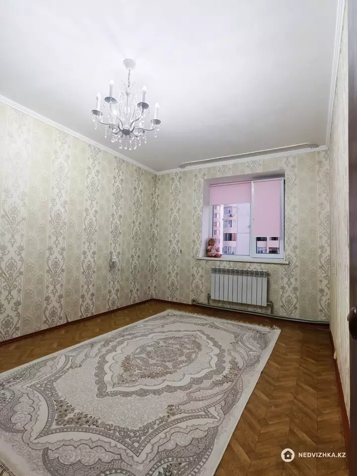 4-комнатная квартира, этаж 5 из 5, 126 м², фотография 2