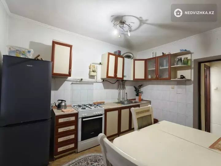 4-комнатная квартира, этаж 5 из 5, 126 м², фотография 5