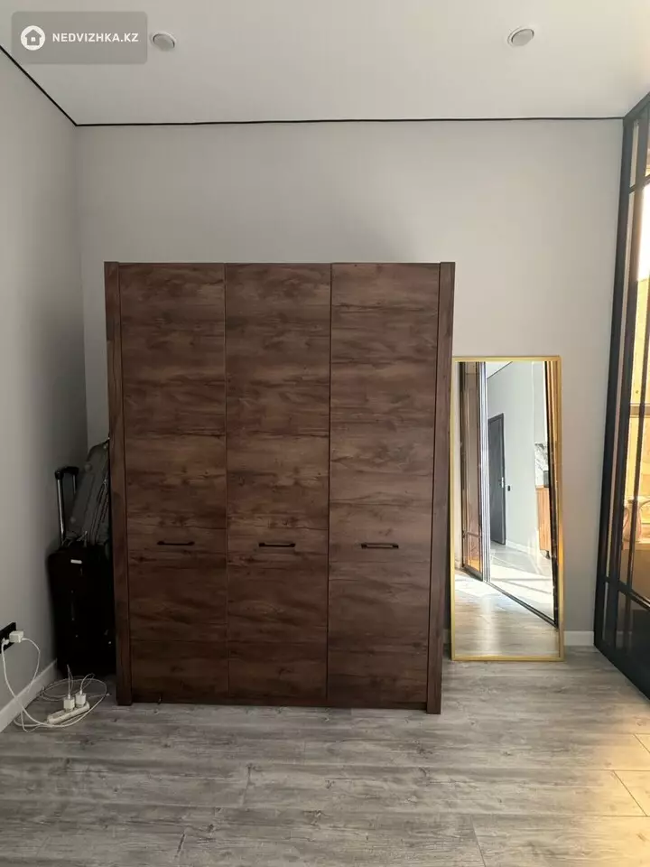 1-комнатная квартира, этаж 10 из 13, 41 м², фотография 4