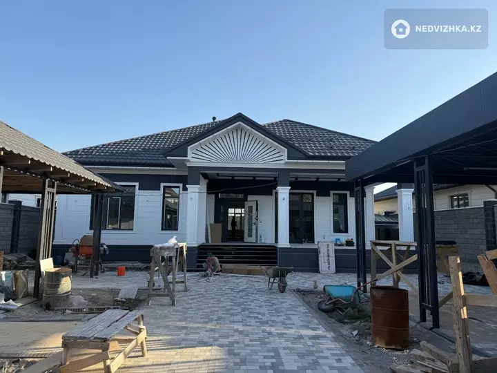 6-комнатный дом, 7 соток, 240 м², фотография 4