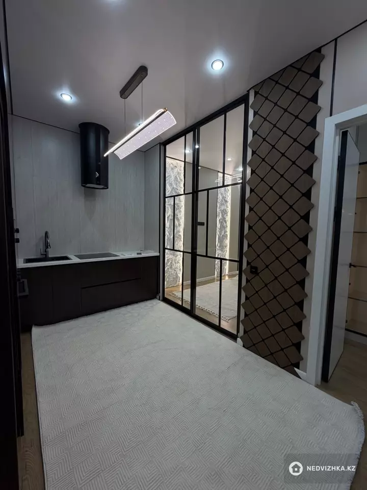 3-комнатная квартира, этаж 6 из 12, 47 м², фотография 3