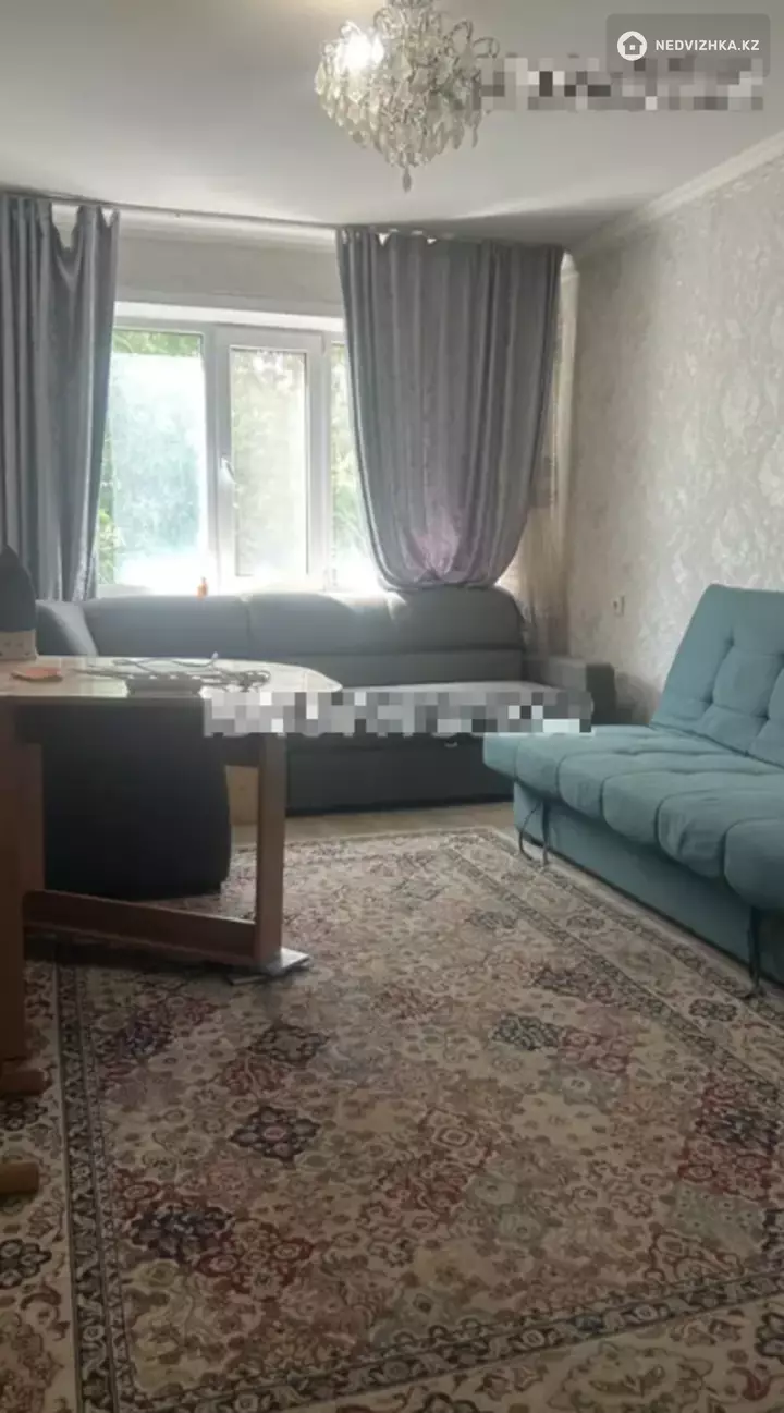 2-комнатная квартира, этаж 3 из 5, 45 м², фотография 2