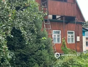 4-комнатный дом, 11 соток, 60 м²
