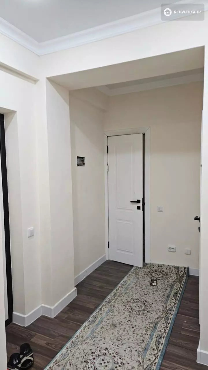 2-комнатная квартира, этаж 4 из 5, 51 м², фотография 2