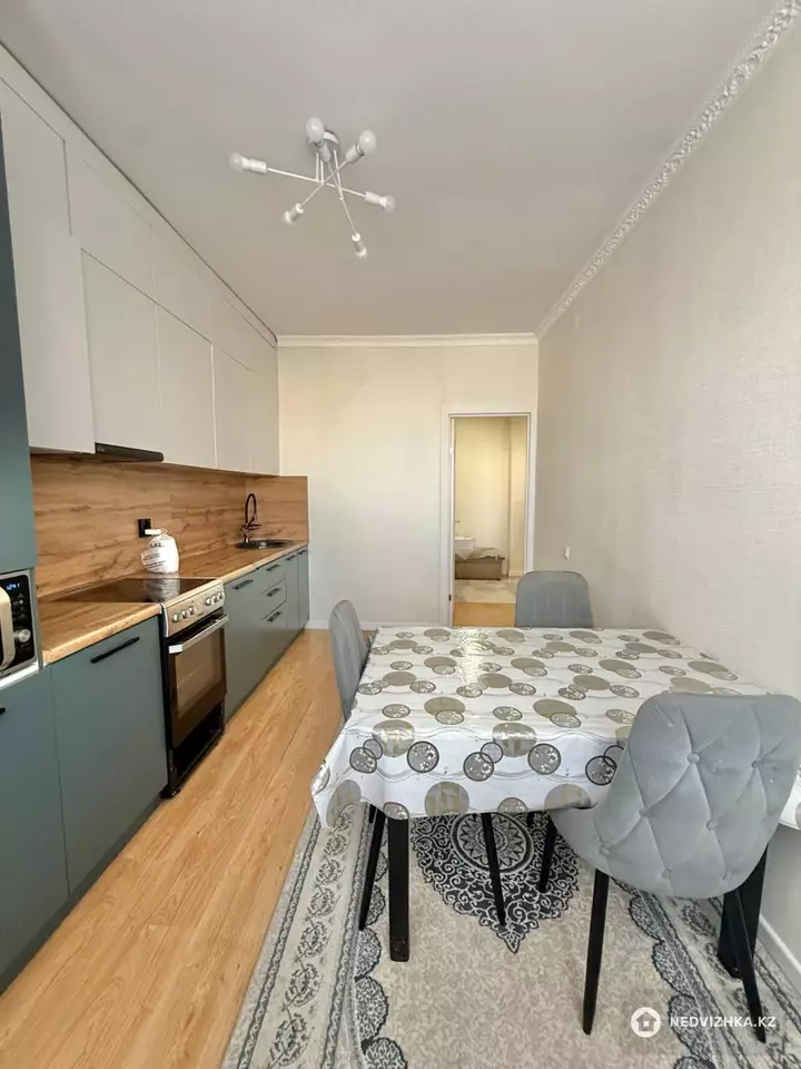 2-комнатная квартира, этаж 6 из 12, 65 м², фотография 4