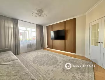 2-комнатная квартира, этаж 6 из 12, 65 м², миниатюра 5
