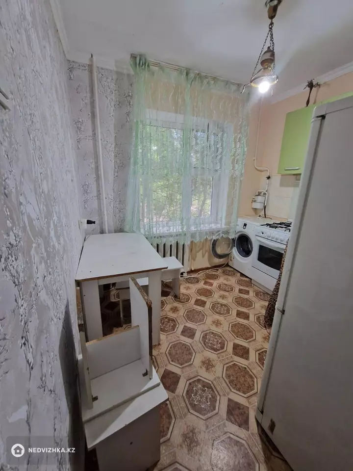 1-комнатная квартира, этаж 1 из 5, 36 м²