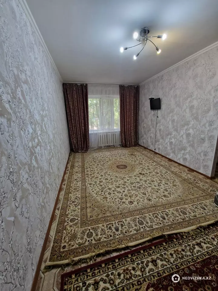 1-комнатная квартира, этаж 1 из 5, 36 м², фотография 3