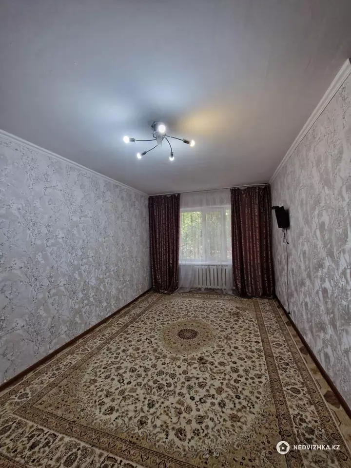 1-комнатная квартира, этаж 1 из 5, 36 м², фотография 5