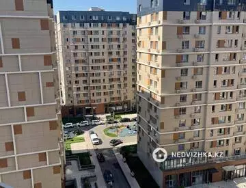2-комнатная квартира, этаж 12 из 16, 52 м², миниатюра 9