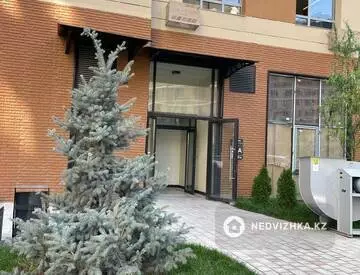 2-комнатная квартира, этаж 12 из 16, 52 м²