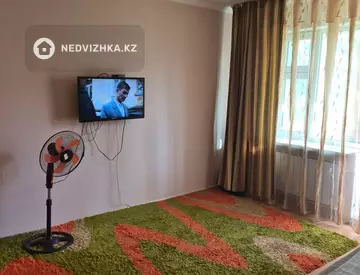 1-комнатная квартира, этаж 4 из 5, 34 м², миниатюра 3