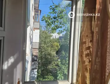 1-комнатная квартира, этаж 4 из 5, 34 м², миниатюра 9
