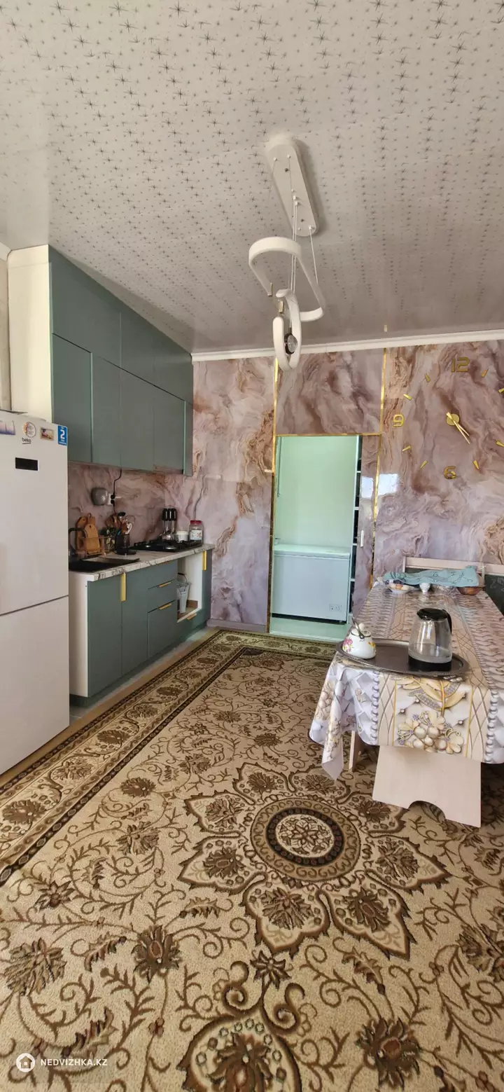 4-комнатный дуплекс, 8 соток, 200 м², фотография 3