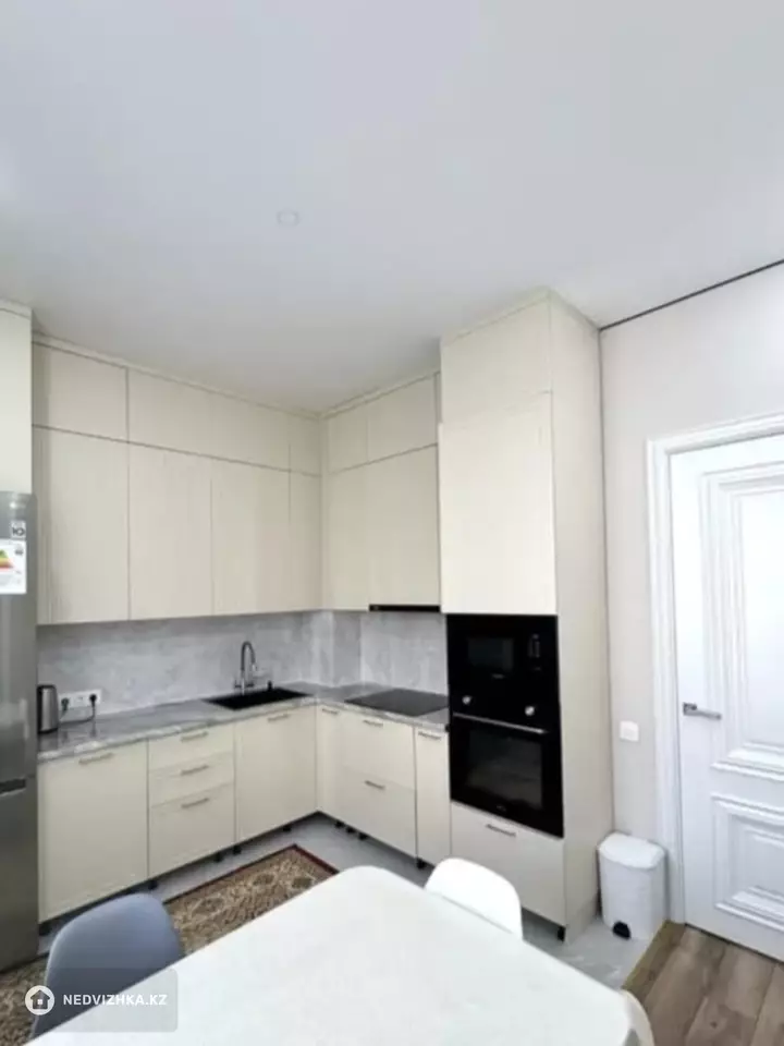 2-комнатная квартира, этаж 3 из 8, 73 м², фотография 4