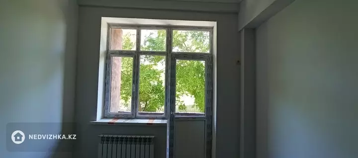 2-комнатная квартира, этаж 2 из 6, 75 м², На длительный срок, фотография 3