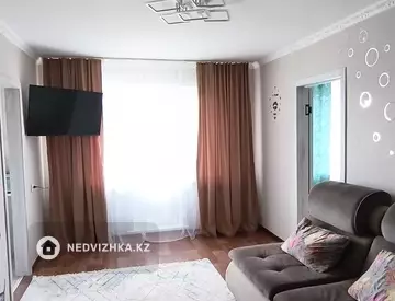 2-комнатная квартира, этаж 3 из 5, 46 м², На длительный срок