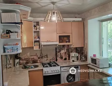 3-комнатная квартира, этаж 1 из 5, 54 м²