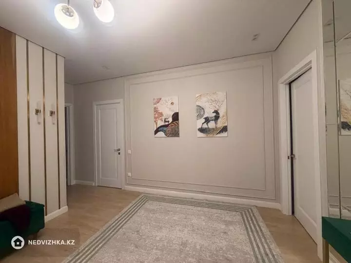 4-комнатная квартира, этаж 3 из 9, 132 м², фотография 5