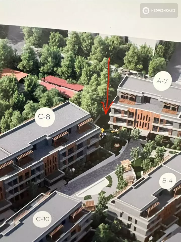 4-комнатная квартира, этаж 1 из 3, 136 м², фотография 5