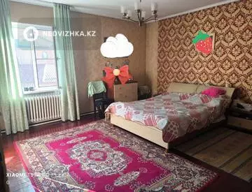 5-комнатный дом, 10 соток, 280 м²