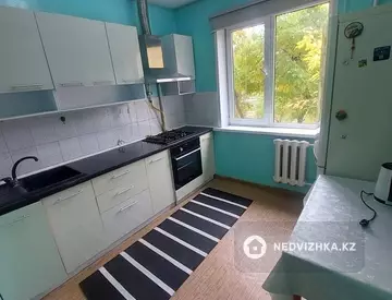 1-комнатная квартира, этаж 2 из 8, 42 м², На длительный срок, миниатюра 6