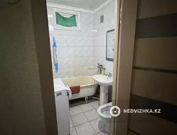 2-комнатная квартира, этаж 4 из 5, 47 м², На длительный срок