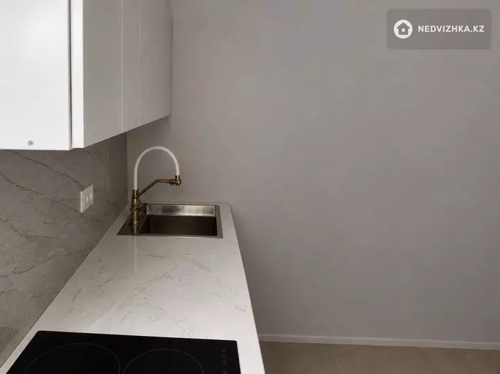 1-комнатная квартира, этаж 8 из 13, 27 м², На длительный срок, фотография 2