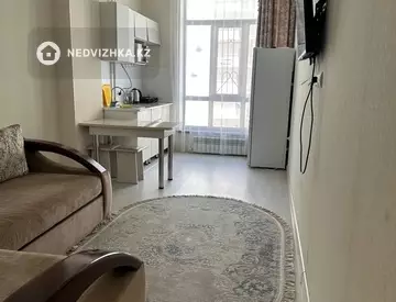 2-комнатная квартира, этаж 6 из 12, 45 м², Посуточно