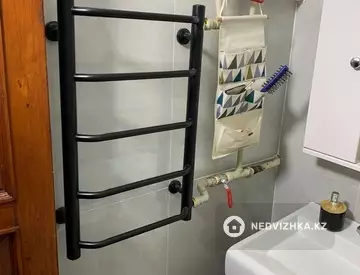 2-комнатная квартира, этаж 4 из 4, 44 м², миниатюра 6