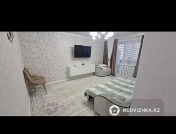 1-комнатная квартира, этаж 1 из 5, 45 м², Посуточно