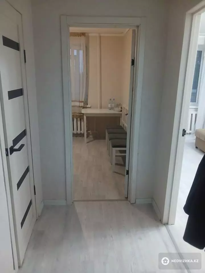 1-комнатная квартира, этаж 4 из 5, 39 м², фотография 5