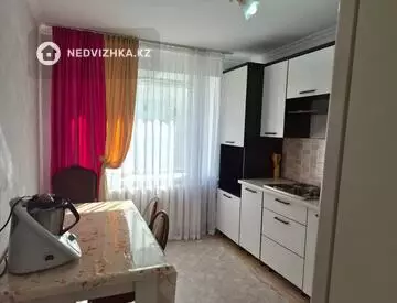 3-комнатная квартира, этаж 3 из 10, 86 м², На длительный срок