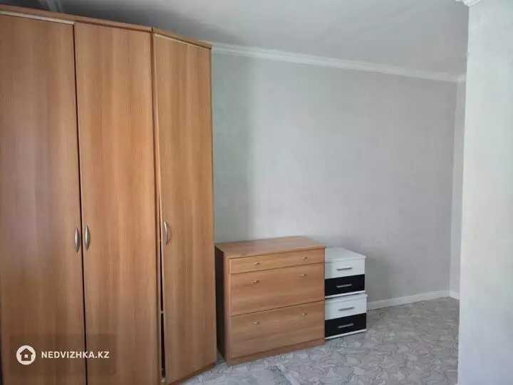 3-комнатная квартира, этаж 3 из 10, 86 м², На длительный срок, фотография 3