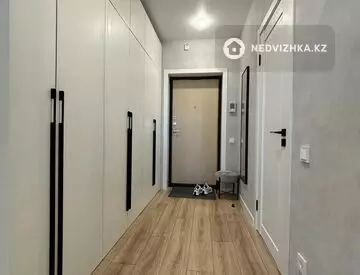 1-комнатная квартира, этаж 3 из 12, 36 м², На длительный срок