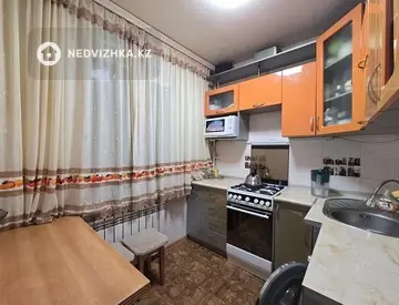3-комнатная квартира, этаж 2 из 5, 57 м², миниатюра 6
