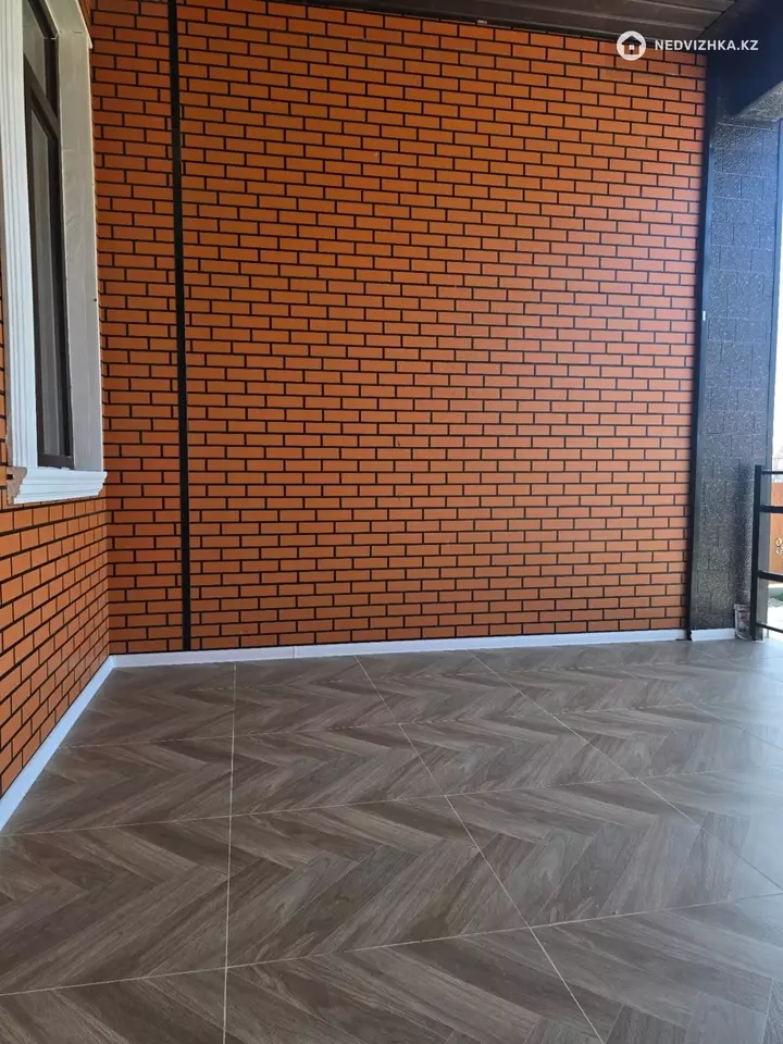 4-комнатный дом, 4 соток, 110 м², фотография 2