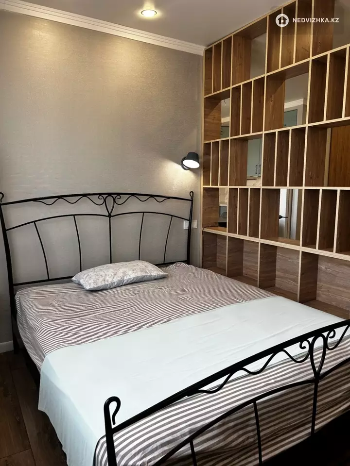 1-комнатная квартира, этаж 10 из 10, 41 м², фотография 4