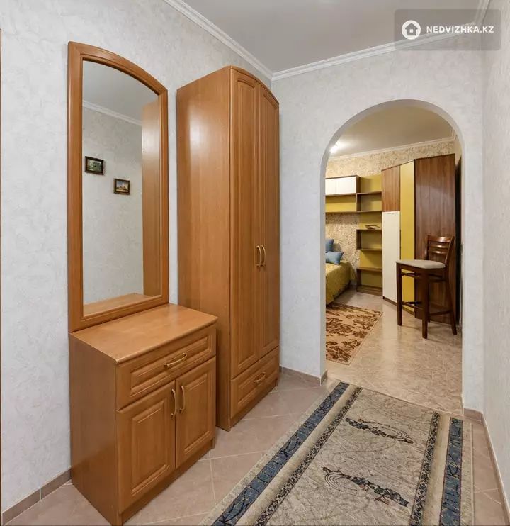 1-комнатная квартира, этаж 1 из 5, 45 м², Посуточно, фотография 4