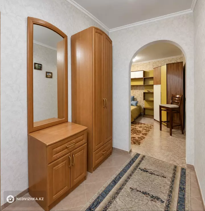 1-комнатная квартира, этаж 1 из 5, 45 м², На длительный срок, фотография 4