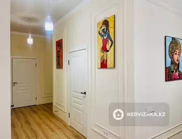 7-бөлмелі үй, 10 соттық, 330 м², 1-нобай