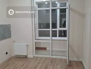 2-комнатная квартира, этаж 3 из 12, 66 м²